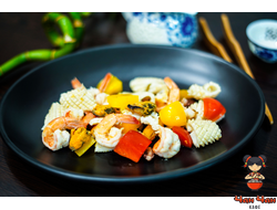 Салат из морского коктейля 150г