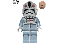 ! Б/У - AT-AT Driver - Dark Red Imperial Logo, Grimacing, n/a (sw0581) - Б/У