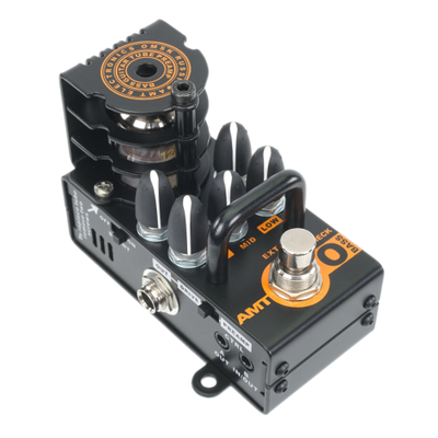 AMT Bricks O-Bass - одноканальный ламповый гитарный преамп (эмуляция Orange AD200 mark3) [без БП]