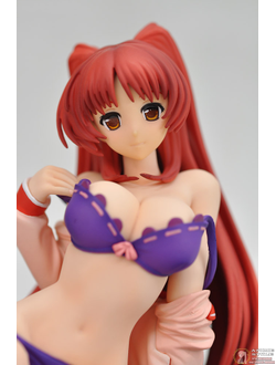 Фигурка 1/7 Тамаки Косака (Tamaki Kousaka Iris Purple Underwear ver.)