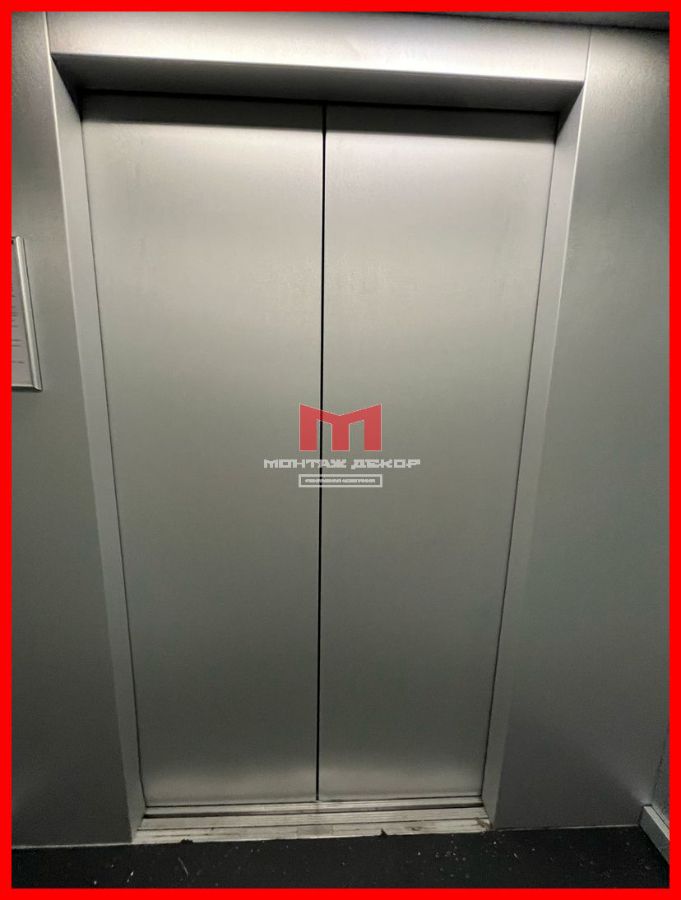 Внутренняя отделка лифта виниловой антивандальной плёнкой в Москве