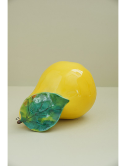 Груша с листом (жёлтая)