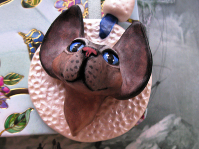 "Куплю кошечку!" Кулон - кошка из полимерной глины. Необычные украшения на заказ
