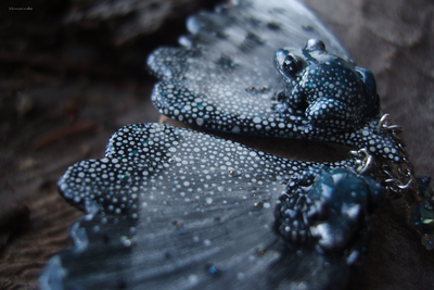 Серьги-крылышки с лягушками "Порхающие в туманном лесу"