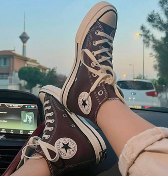foto sepatu converse