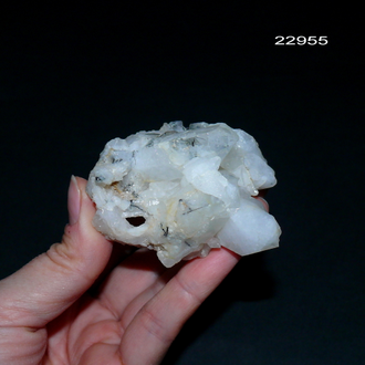 Горный хрусталь натуральный (друза) Казахстан арт.22955: с шерлом - 114,2г - 68*68*48мм