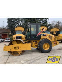 Стекло дверное нижнее на Caterpillar CS56