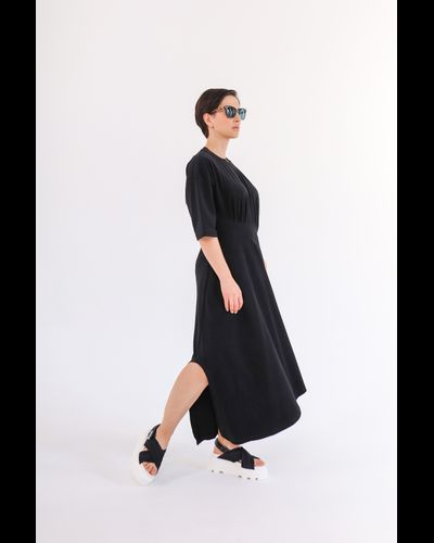 Платье-футболка с асимметричным подолом  (черный)