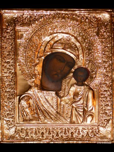 Киот для иконы в окладе