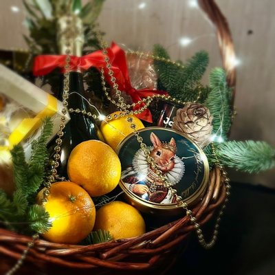 Новогодняя корзина (размер M)