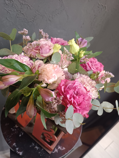 Коробка с колбами "Love" на 9шт.