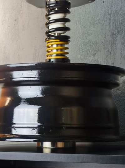 HOOKWHEELS BLACK-GOLD