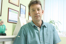 Коркодинов Валерий Павлович, 
Главный врач клиники 
Стоматолог-ортопед