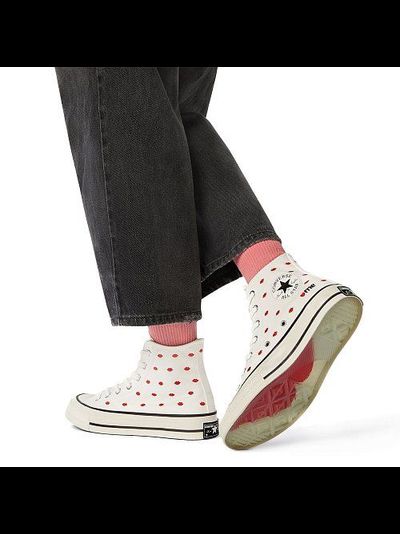 Converse Chuck Taylor Valentines Day белые высокие с губками