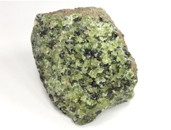 Хризолит (Перидот, Оливин), кристаллы на породе, США (51*38*36 мм, 112 г) №38097