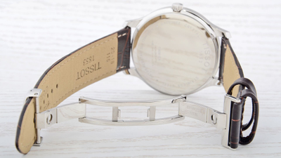 Швейцарские часы Tissot T063.610.16.037.00