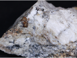 Циркон (кристаллы в породе), Россия, Южный Урал, Вишневые горы (77*55*42 мм, 163 г) №17783