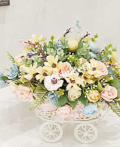 Цветочная композиция Колясочка с цветами Венера № М018
