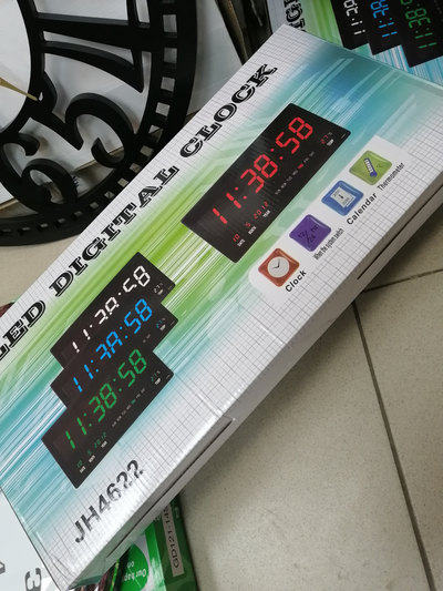 часы настенные электронные JH-4622A красные