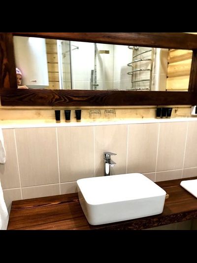 мебель для отелей - столы и журнальные столики из массива