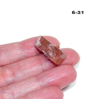 Арагонит натуральный (кристалл) №6-31: 3,3г. - 23*10*9мм