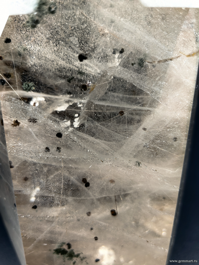 Горный хрусталь с включениями хлорита, гематита и рутила. Мадагаскар. 205*120*100мм. (ААА)