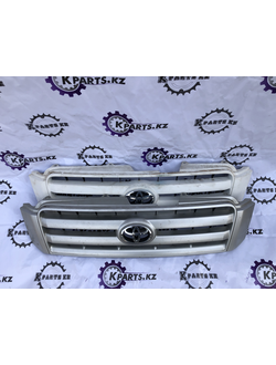 Решетка радиатора на Тойоту Хайландер 2004-2007