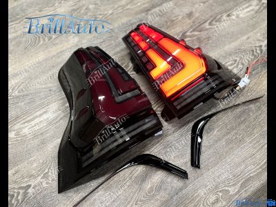 Стопы Toyota Land Cruiser Prado 150 2009-2024 с анимацией черные