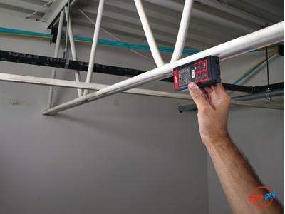 Лазерный дальномер Milwaukee LDM 80 4933446125