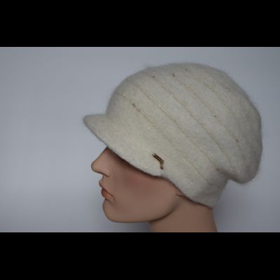 Белая кепка вязаная с золотистыми полосками Vizio Италия 6486 W