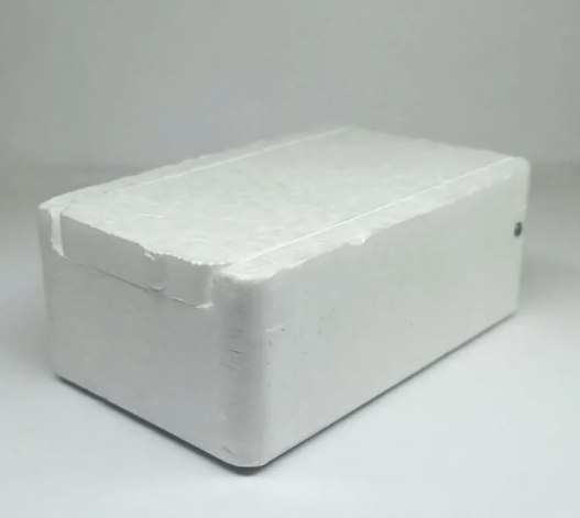 Коробочка для мотыля и червя