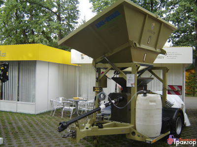 Передвижная вальцовая плющилка влажного зерна с прессом ROmiLL СР1