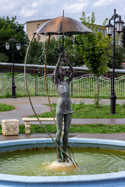 Экскурсия "Боровск. Тюремный замок. Картинная галерея им. Л. Киселевой. Иконописная мастерская" О добре и зле