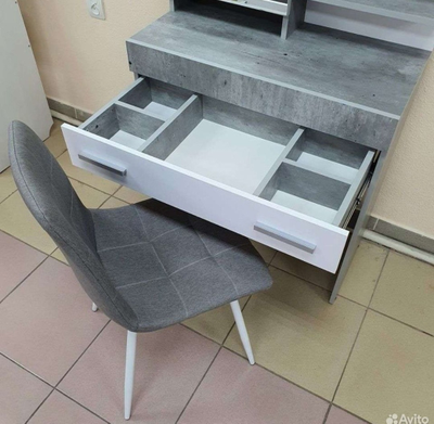 Косметический стол Инстайл СТ-01 (Мебелони)