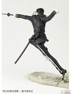 Фигурка 1/8 Хадзимэ Сайто (Hajime Saitou ARTFX J)