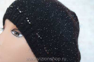 Тонкий женский берет с бисером и камнями