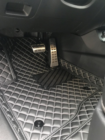 Коврики Люкс 3D черная экокожа и белая отстрочка