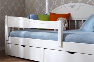 Ящик бельевой подкроватный из массива сосны длинный