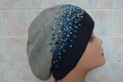 beret-s-ukrasheniyami-zhenskiy-vyazanyy-kupit-v-moskve