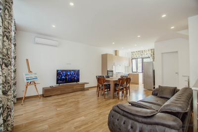 Таунхаус в аренду на долгий срок. Район Гонио