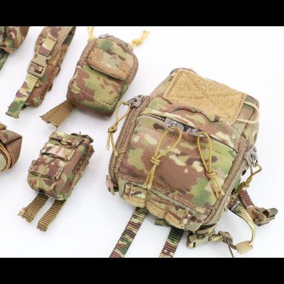 Бронежилет с подсумками и рюкзаком в масштабе 1/6 (78097) - DAMTOYS