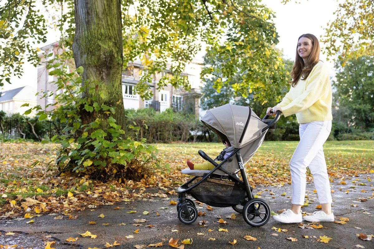 Joie litetrax pram 2025