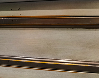 Тумба с деревянной столешницей под накладную мойку.