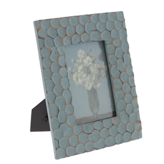 Фоторамка голубая с рамкой в виде сот.