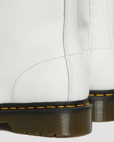 Ботинки Dr Martens 1460 Smooth Round Toe Lace-Up White белые