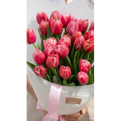 Букет цветов на 8 марта № 712