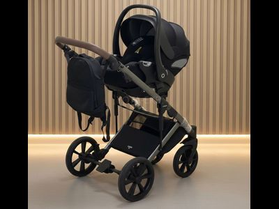 Детская коляска 3 в 1 Luxmom 710 Черный