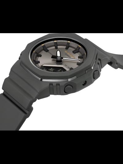Часы Casio G-Shock GMA-P2126W-8A
