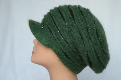 Зеленая женская вязаная кепка с пайетками Vizio 6720