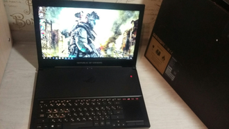 ASUS ROG ZEPHYRUS GX501VS-GZ061T ( 15.6 FHD IPS 120Гц i7-7700HQ GTX1070(8Гб)  16ГБ SSD 1Tb )